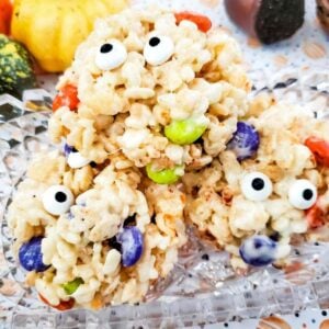 halloween rice krispies treats thumbnail picture.