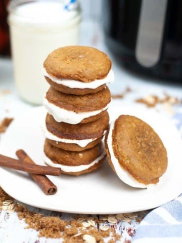 air fryer oatmeal creme pies thumbnail picture.