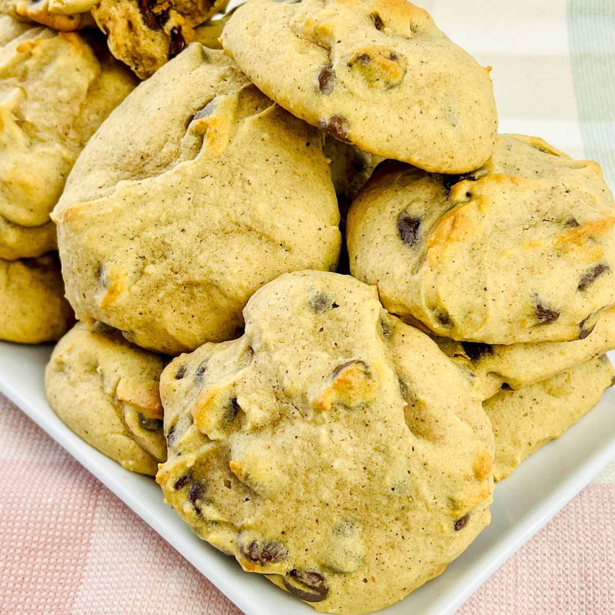 chocolate chip applesauce cookies thumbnail picture.